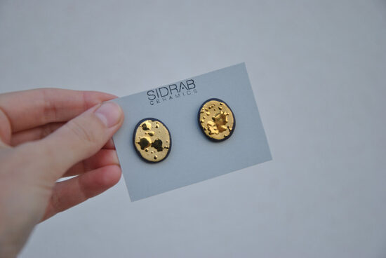 AUSKARI MELNS+ZELTA ŠĻAKSTI