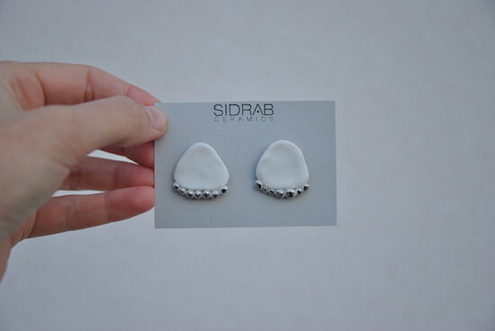 AUSKARI BALTS+SUDRABS