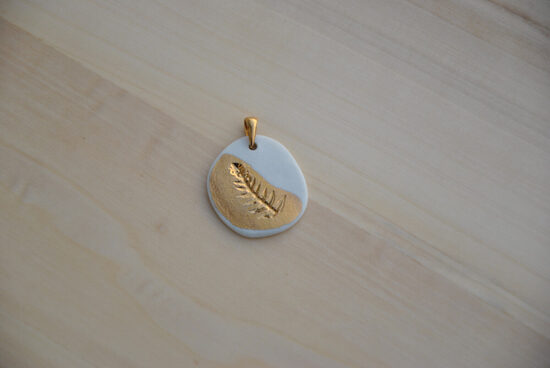 KULONIŅŠ ZELTA PAPARDĪTE